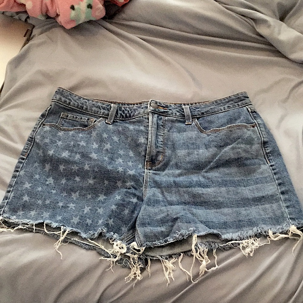 Star and stripe denim jean shorts
